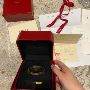 shipping label for B